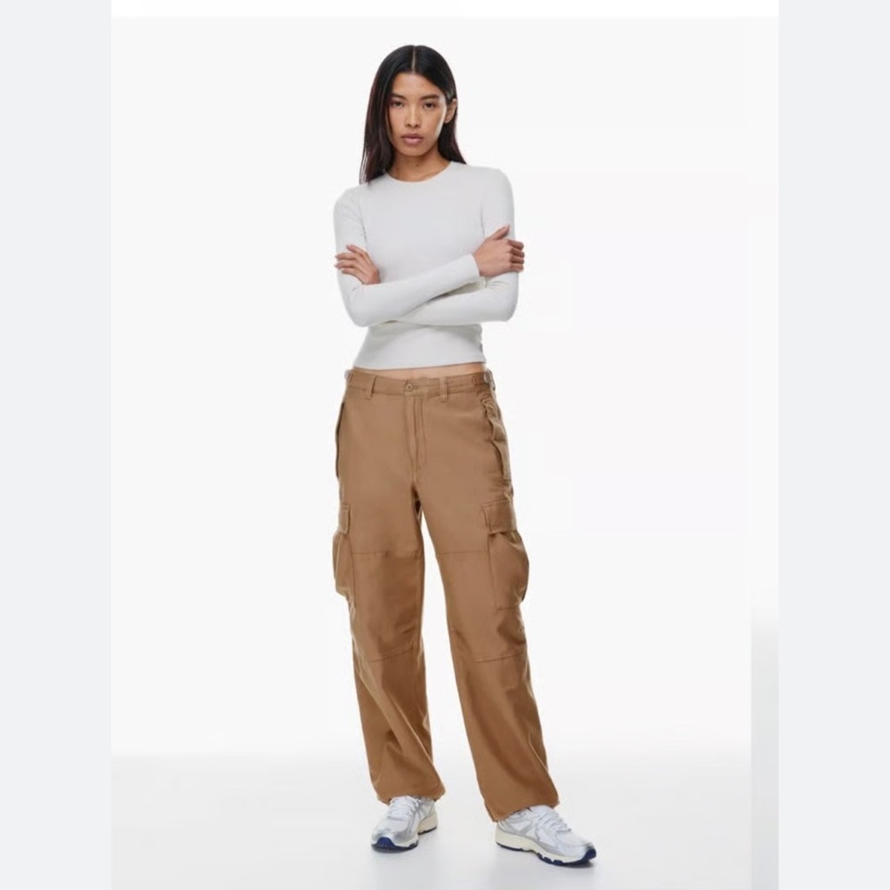 Aritzia TNA New Supply Cargo Pants